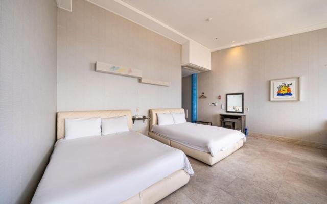Hotel White House Jeju Exterior photo